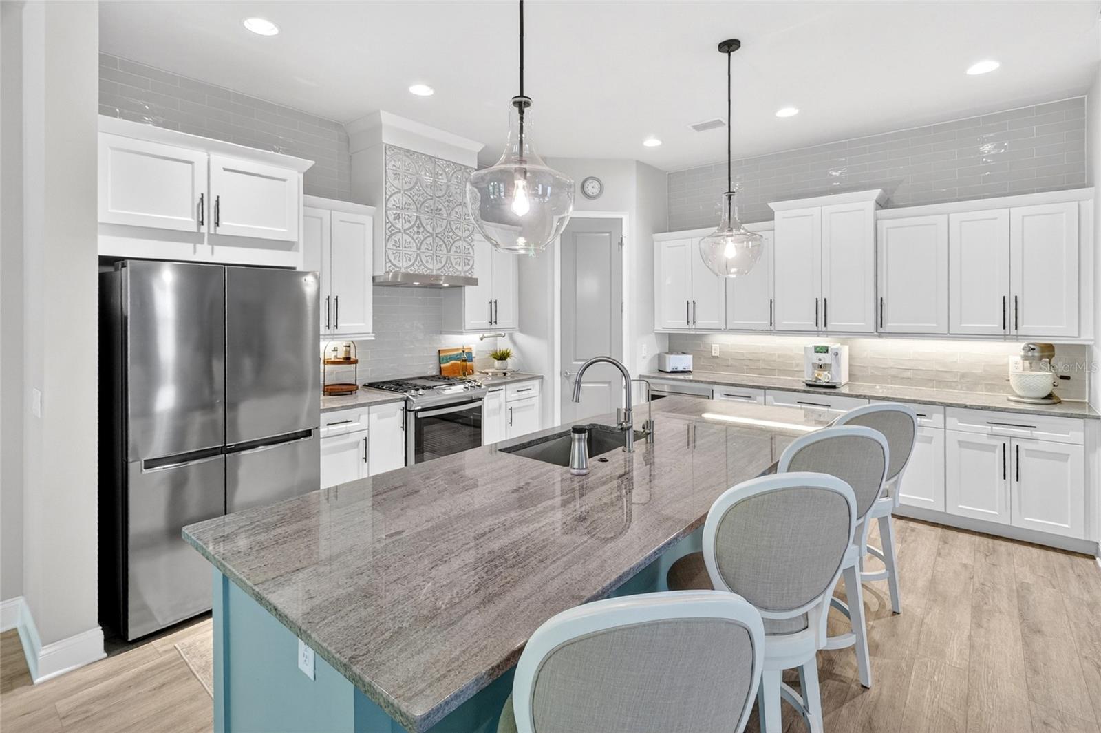 OAKMONT PH 3 PB 35 PG 60 - Residential