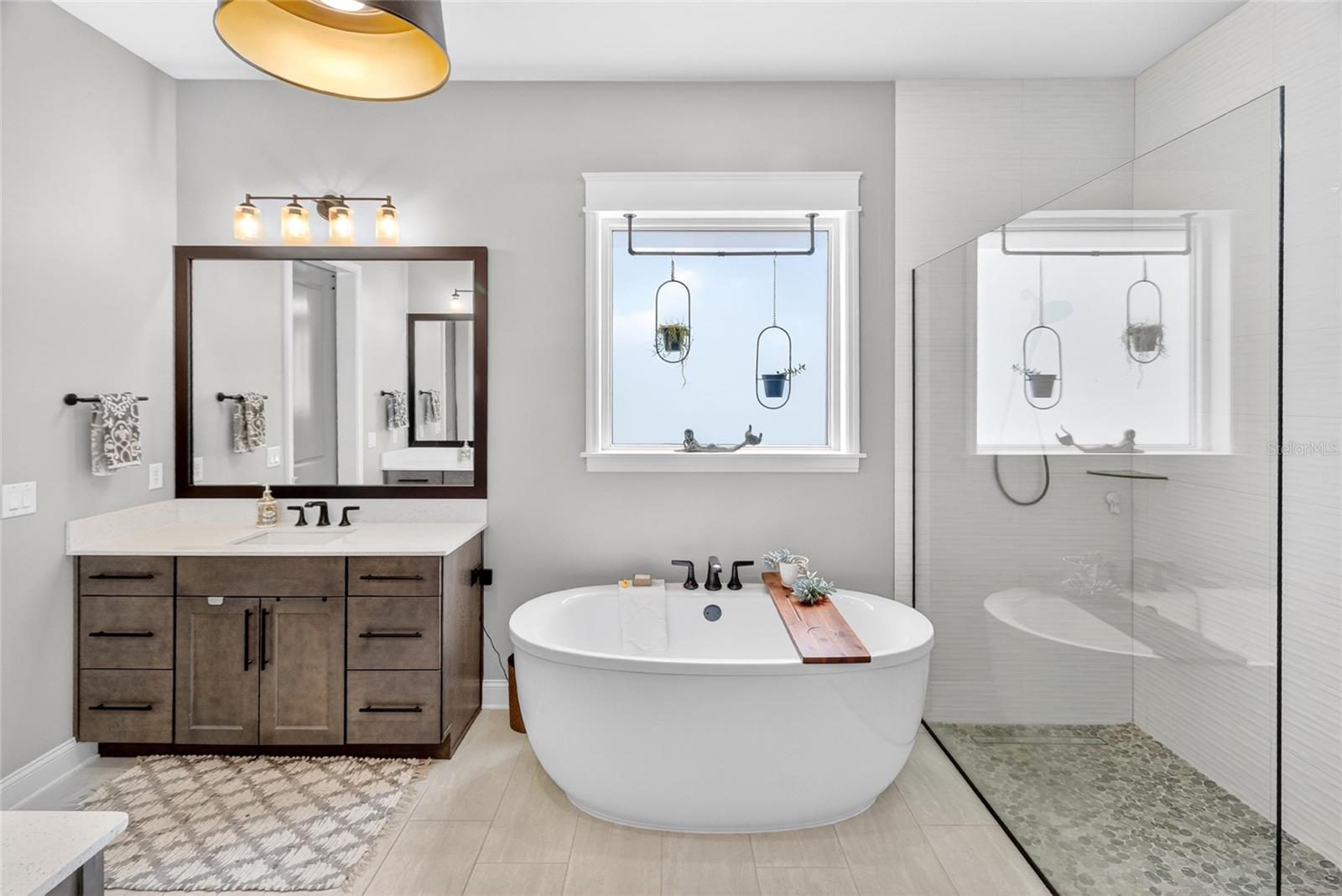 OAKMONT PH 3 PB 35 PG 60 - Residential