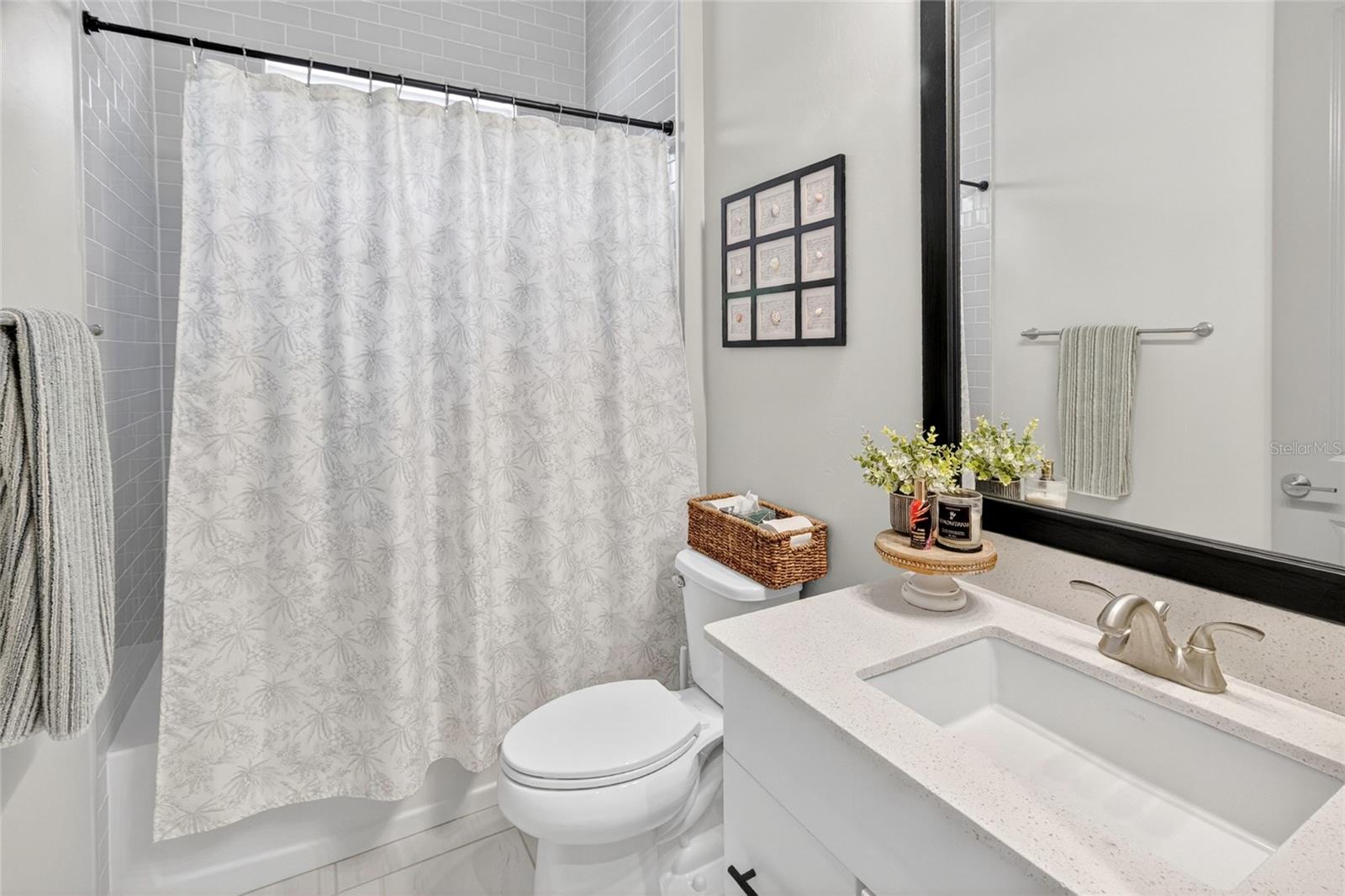 OAKMONT PH 3 PB 35 PG 60 - Residential