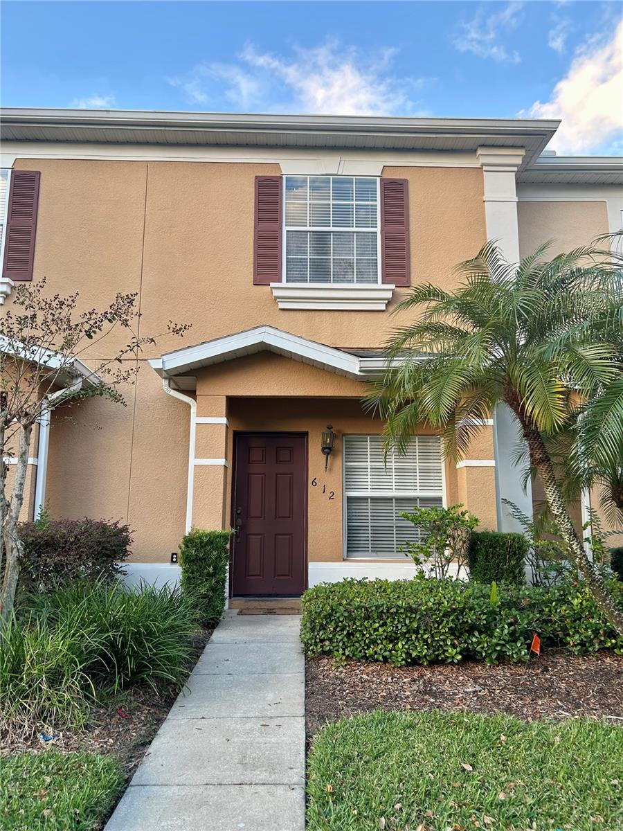 TOWNS LEGACY PARK - Residential Lease