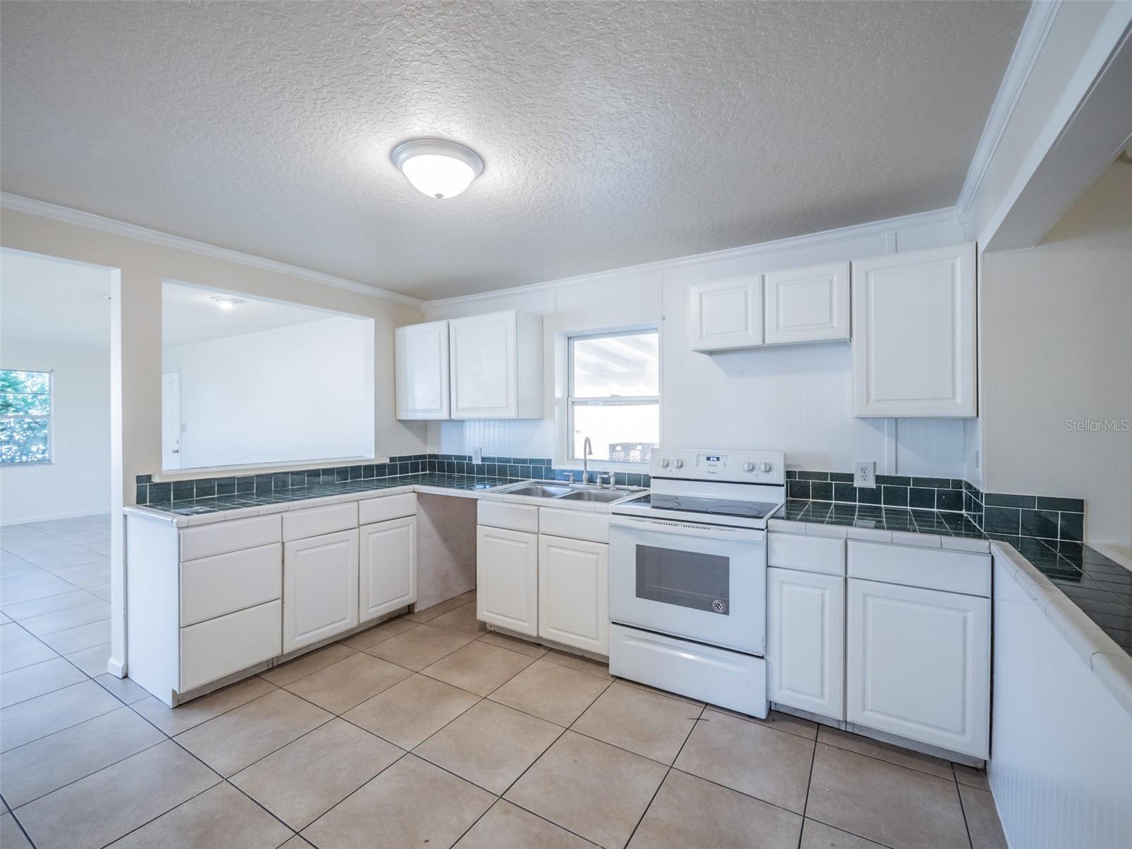 EUSTIS BISHOPS SUB - Residential