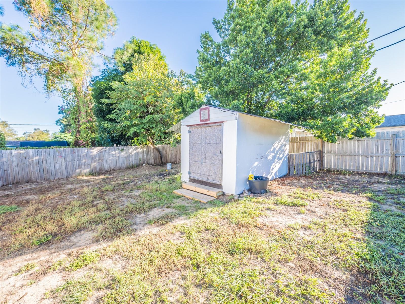 EUSTIS BISHOPS SUB - Residential