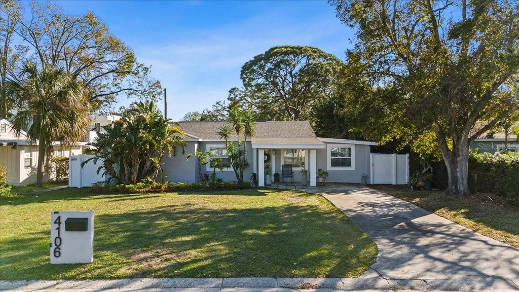 Photo of 4106 W Bay View Avenue, Tampa, FL 33611 (MLS # TB8479449)