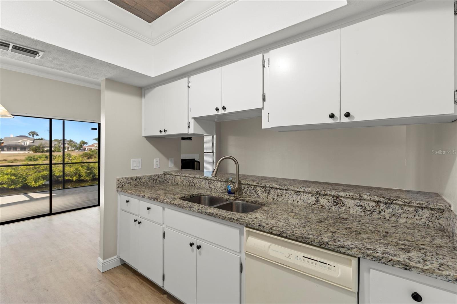 THE GOLF & SEA CONDO - Residential