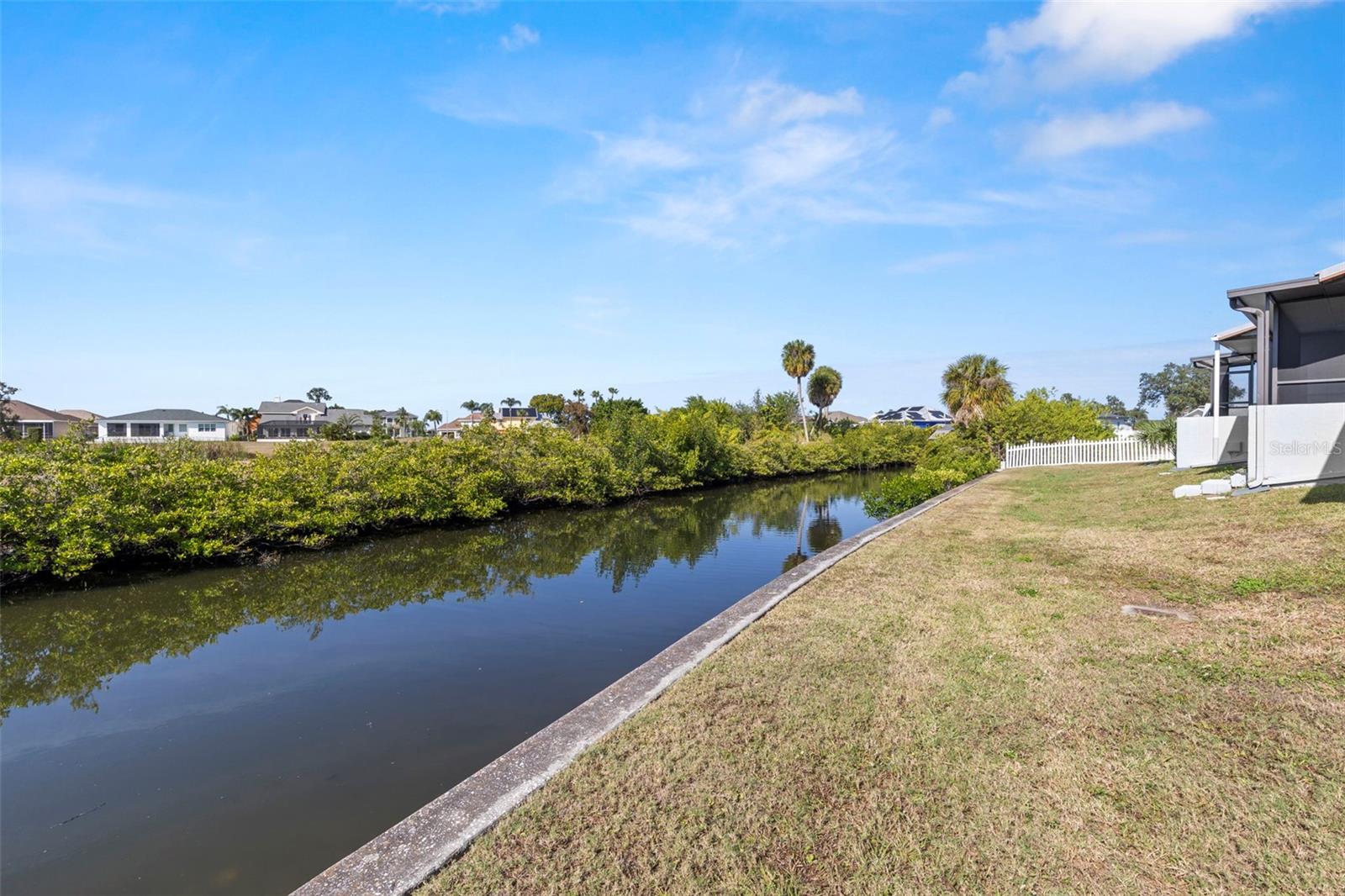 THE GOLF & SEA CONDO - Residential