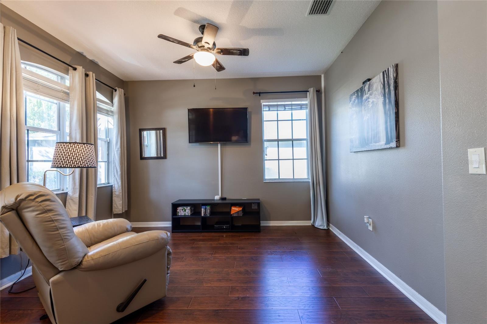 HAMPTON HILLS SOUTH PH 01 - Residential