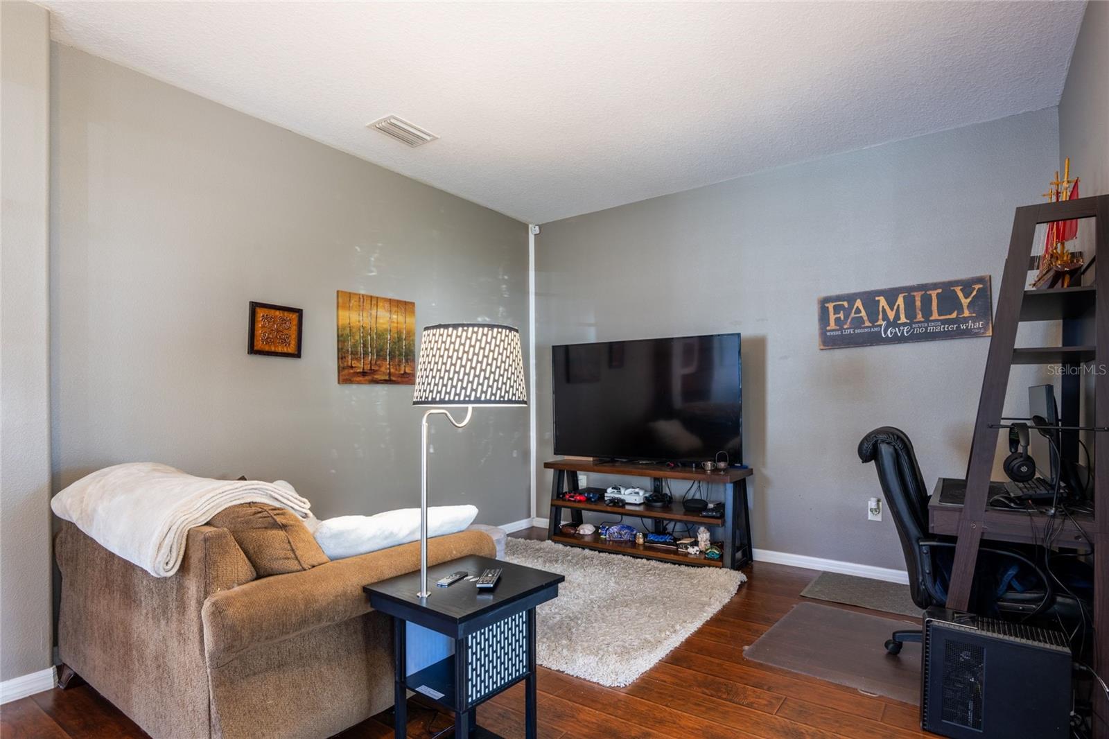 HAMPTON HILLS SOUTH PH 01 - Residential