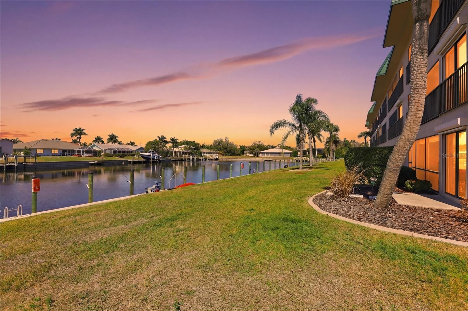 BANYAN POINT PH 01 - Residential