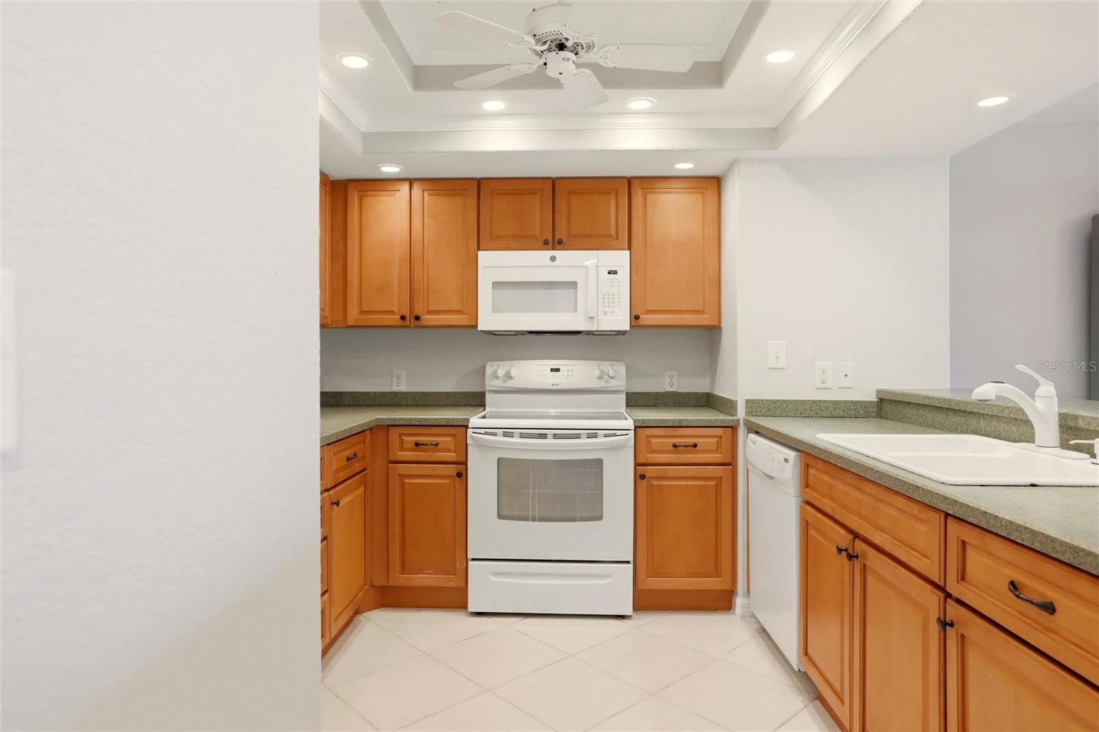 BANYAN POINT PH 01 - Residential