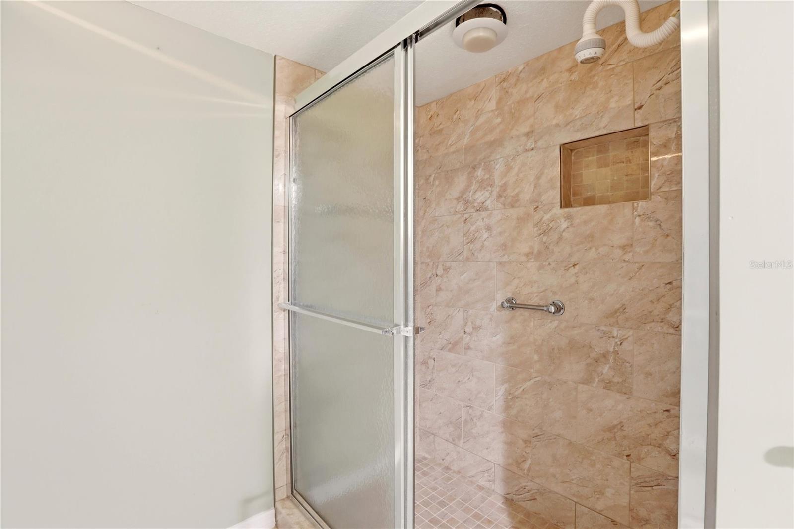 BANYAN POINT PH 01 - Residential