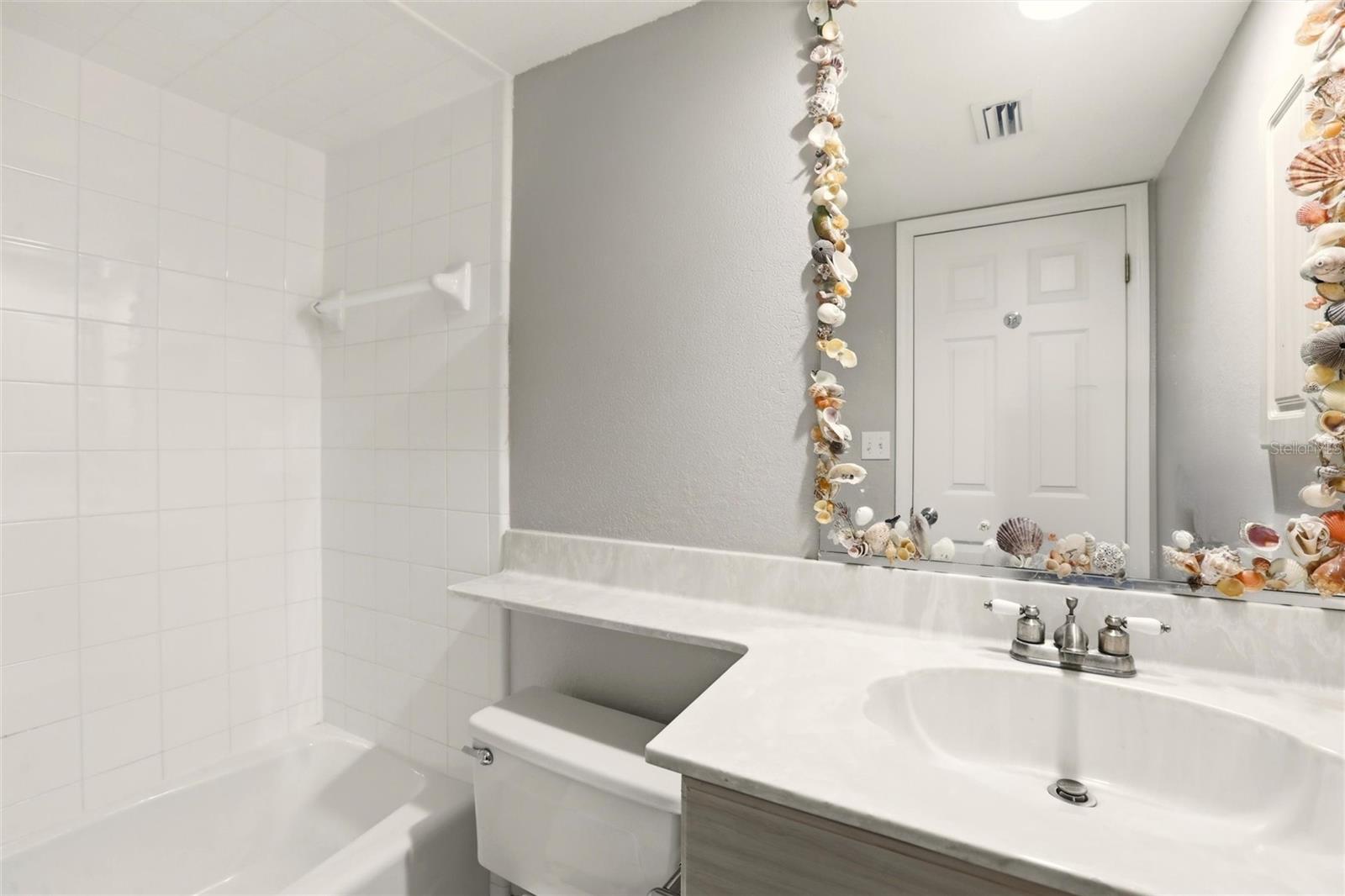 BANYAN POINT PH 01 - Residential