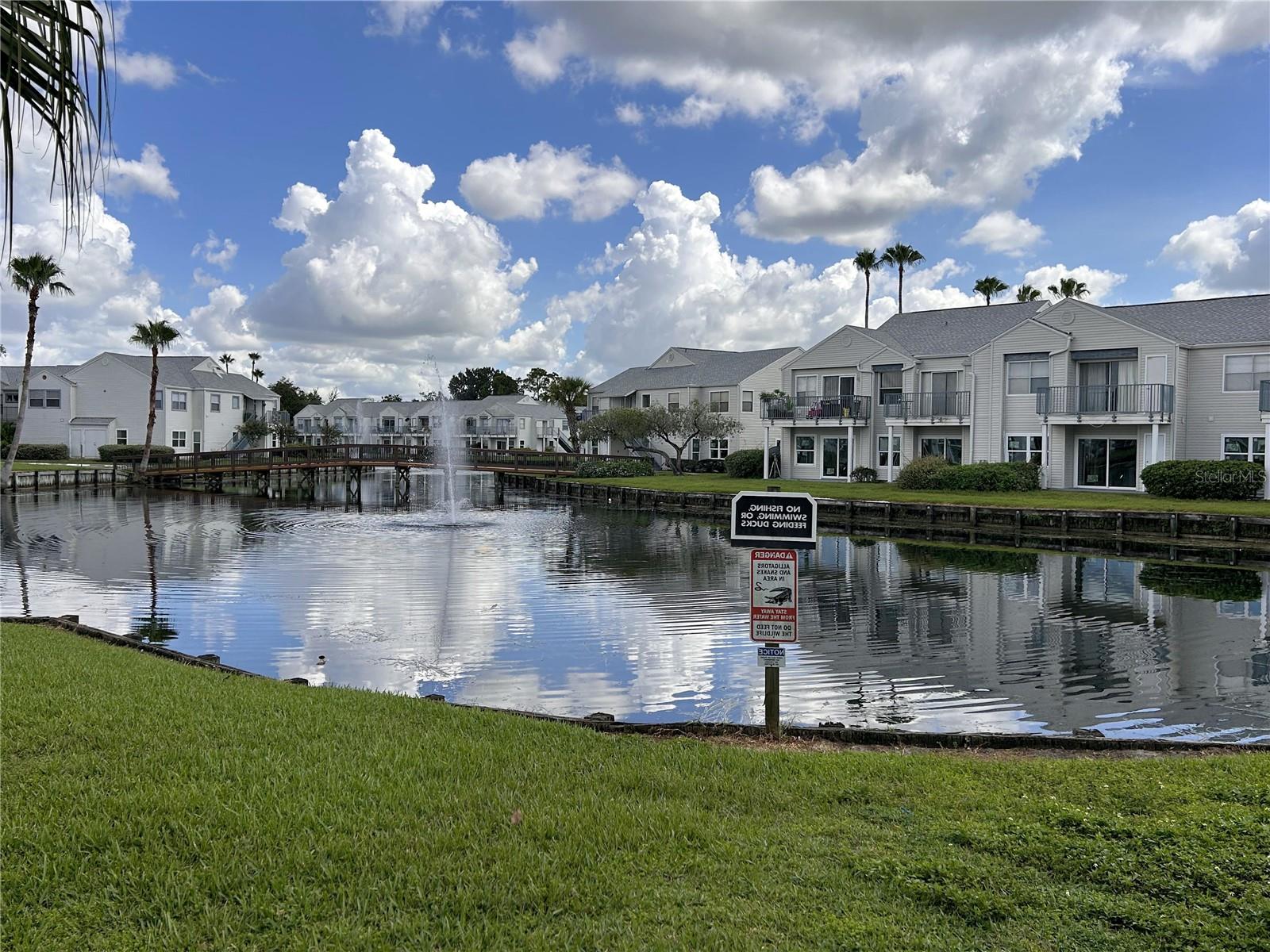 Wake up to serene lake views every morning in this beautifully maintained 2-bedroom, 2-bathroom
condo. Located in a vibrant, recently remodeled community, this home offers a perfect blend of
comfort, style, and convenience. Step inside to find an open, light-filled living space with a
functional kitchen, and a private balcony where you Wake up to serene lake views every morning in
this beautifully maintained 2-bedroom, 2-bathroom condo. Enjoy resort-style amenities right outside
your door — a sparkling community pool, fitness center, clubhouse, and tennis courts. The exterior
of the buildings has been recently refreshed, giving the community a modern, updated look.
This condo also offers a place where you can live here year-round, use it as a vacation getaway, or
rent it out for extra income. Conveniently located near shopping, dining, and recreation, it’s the
ideal combination of relaxation and accessibility.
Cash only purchase