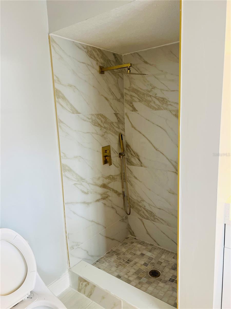 PINEBROOK ESTATES - Residential