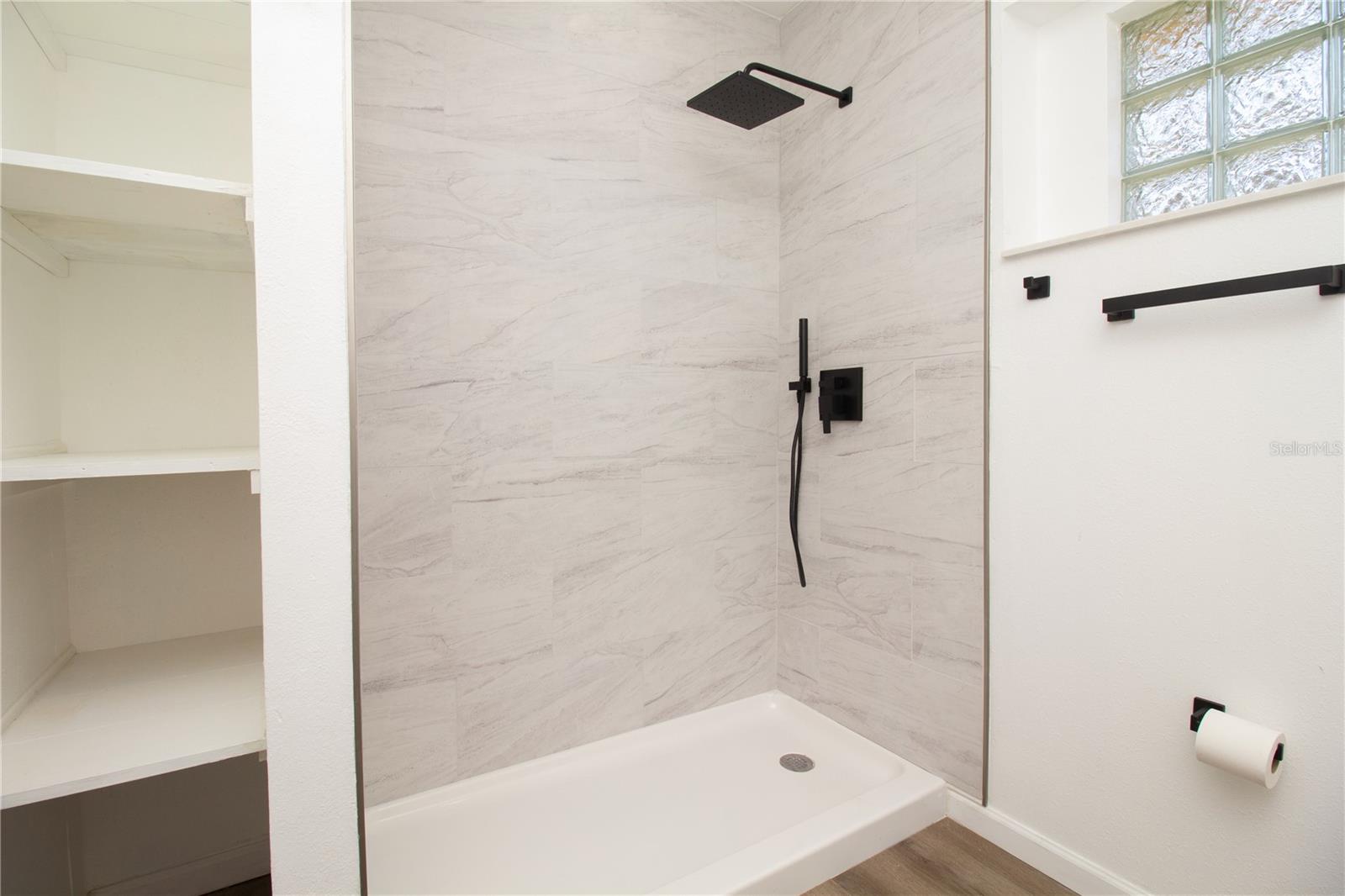 GOLFLAND OF TAMPAS NORTH SIDE - Residential