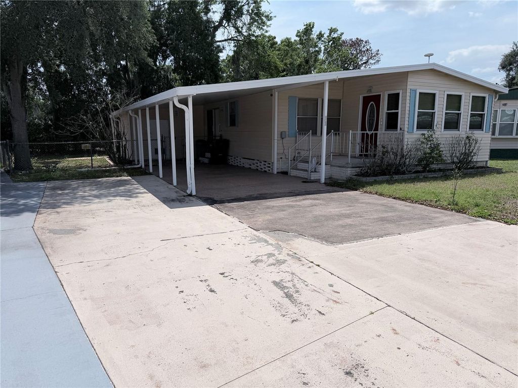 Photo of 1610 Reynolds Road #11, Lakeland, FL 33801 (MLS # S5147956)