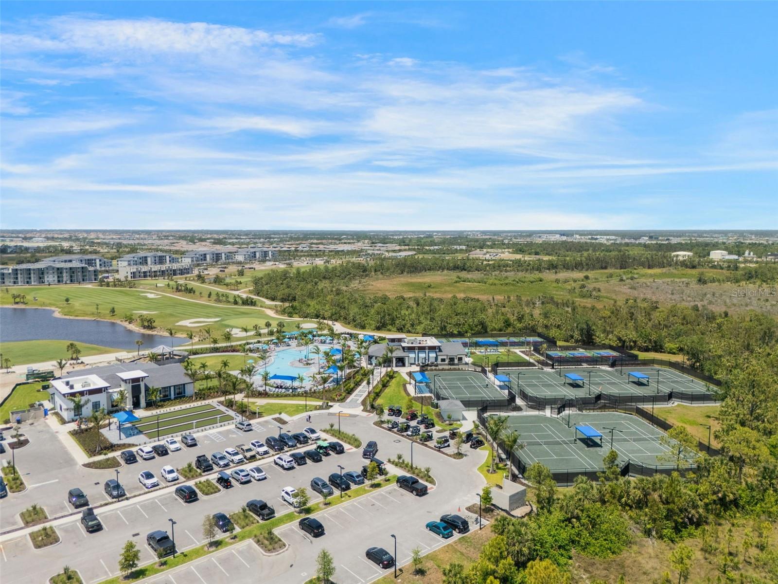 WELLEN PARK GOLF AND COUNTRY CLUB - Residential