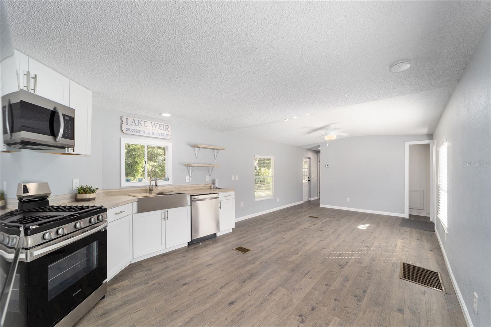 LAKE WEIR HEIGHTS - Residential