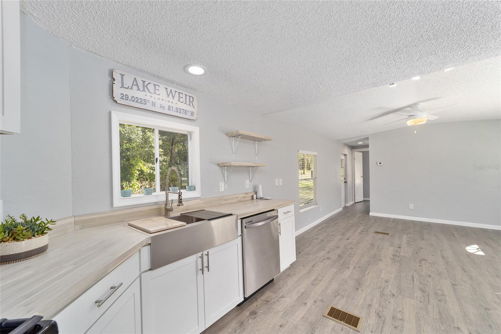 LAKE WEIR HEIGHTS - Residential