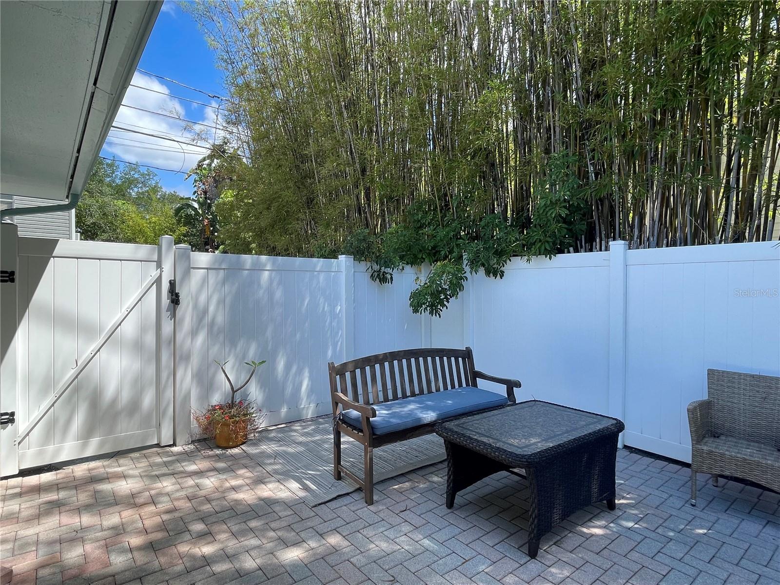 CRESCENT HEIGHTS - Residential Lease