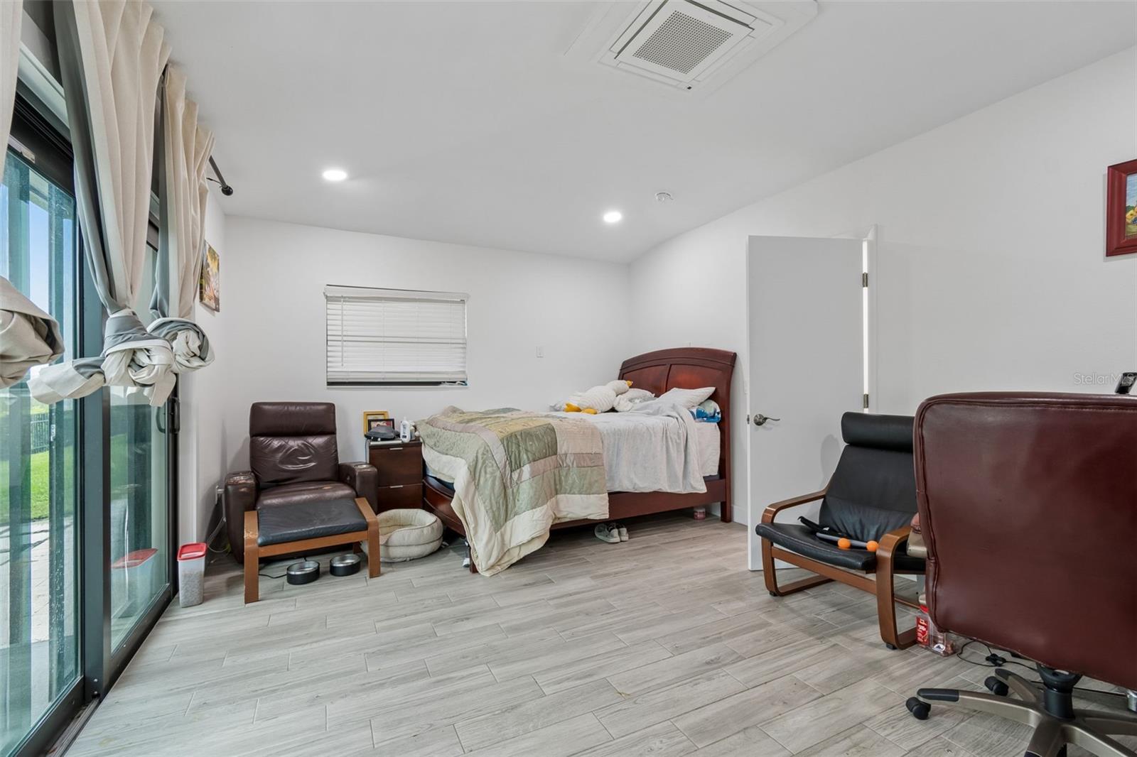 SWEETWATER SUB FIRST ADD - Residential