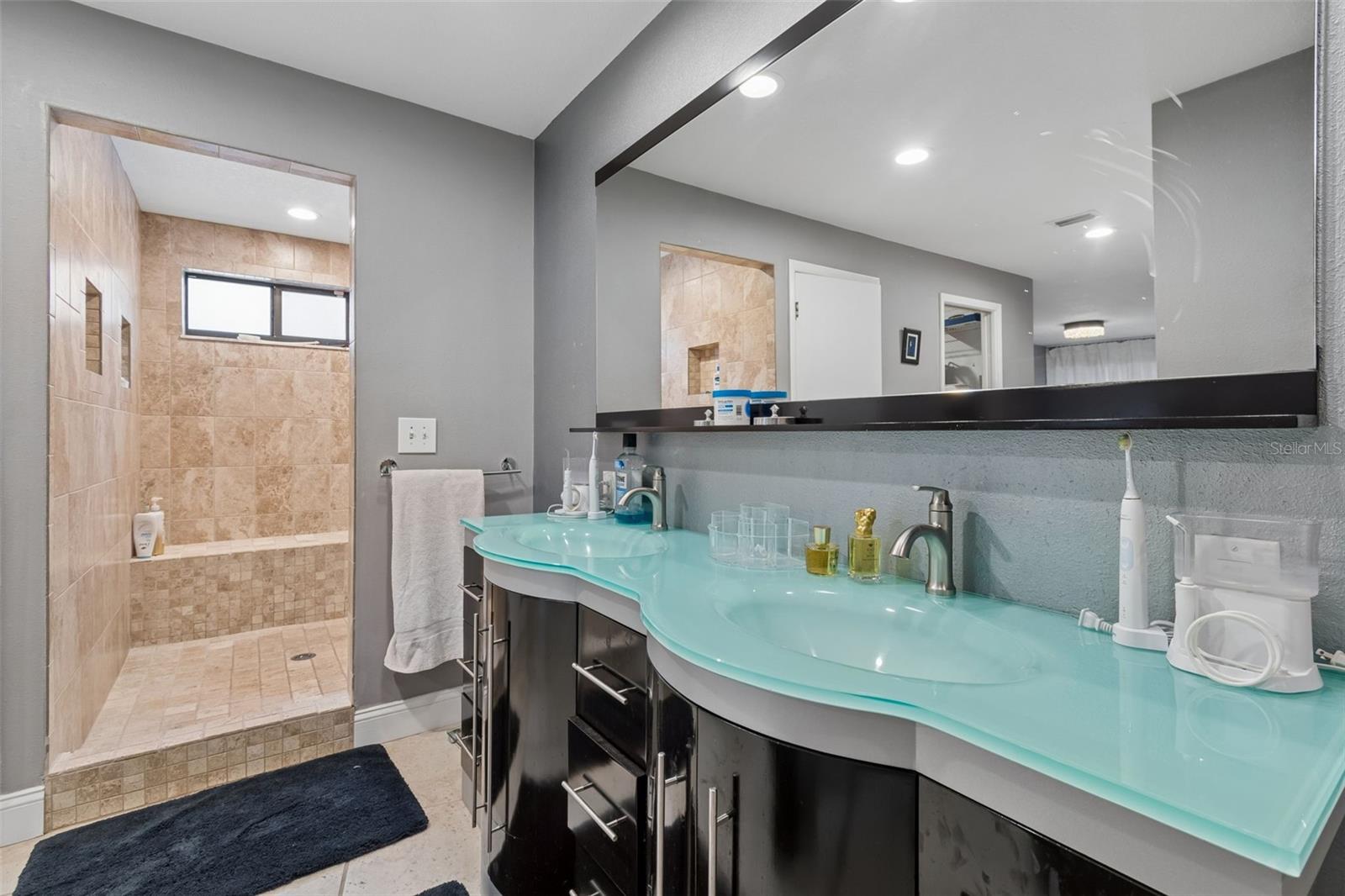 SWEETWATER SUB FIRST ADD - Residential