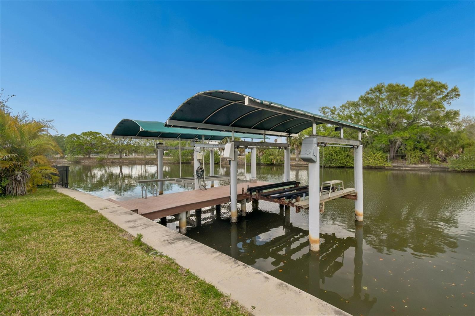 SWEETWATER SUB FIRST ADD - Residential