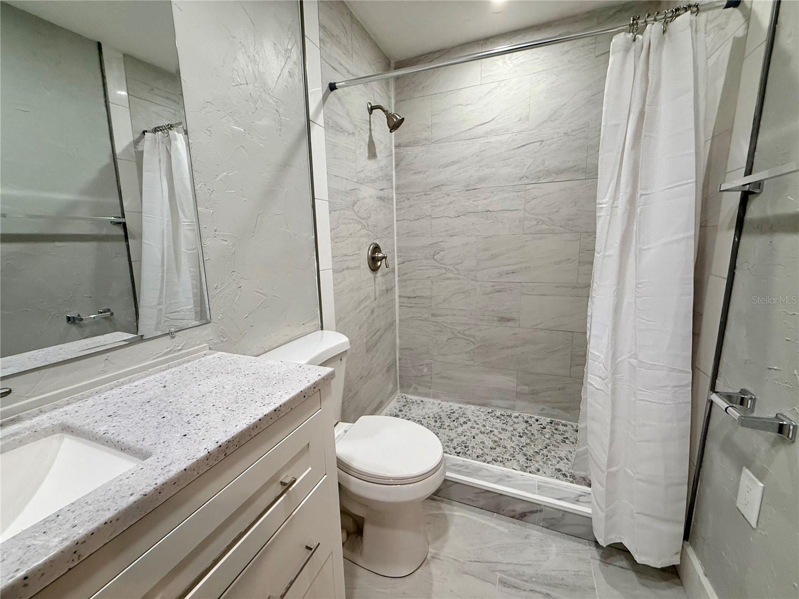 LAKE SARASOTA - Residential