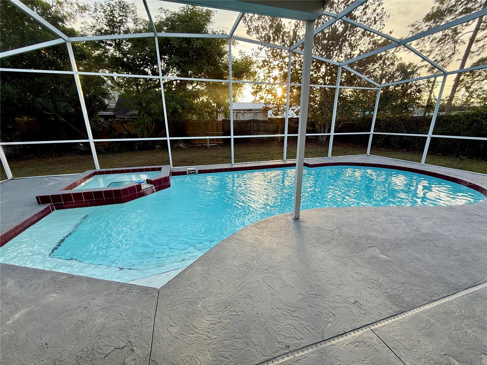 LAKE SARASOTA - Residential