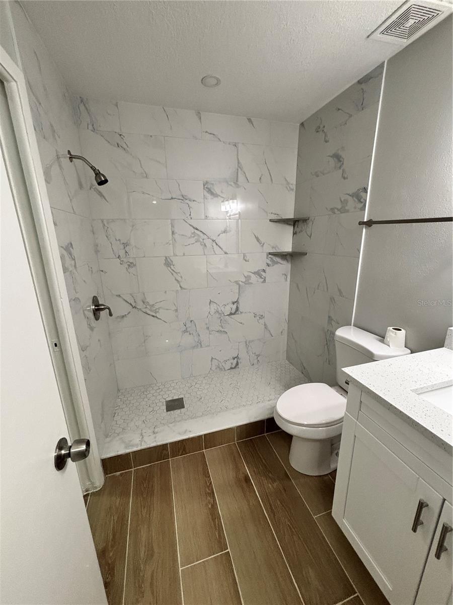 VILLAGE XVIII UNIT II OF CARRO - Residential Lease