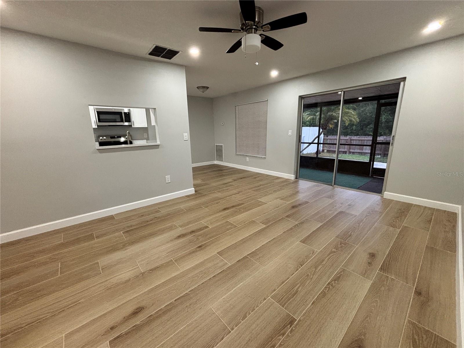 VILLAGE XVIII UNIT II OF CARRO - Residential Lease