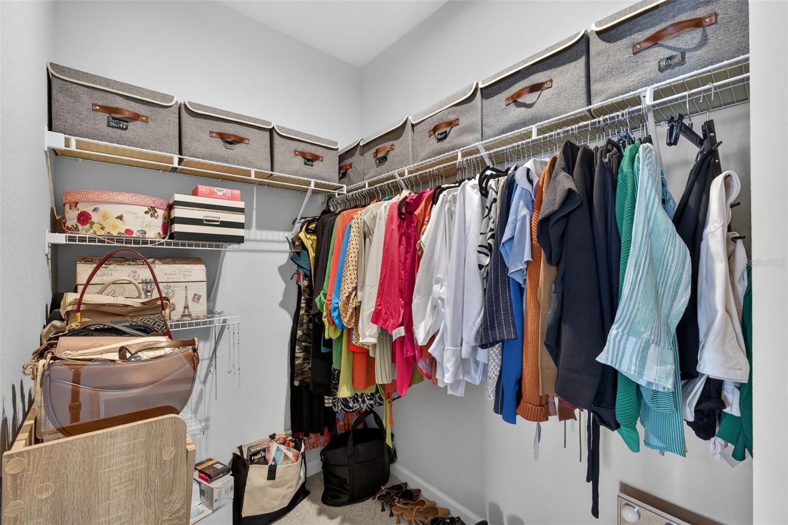 LAUREL GLEN - Residential