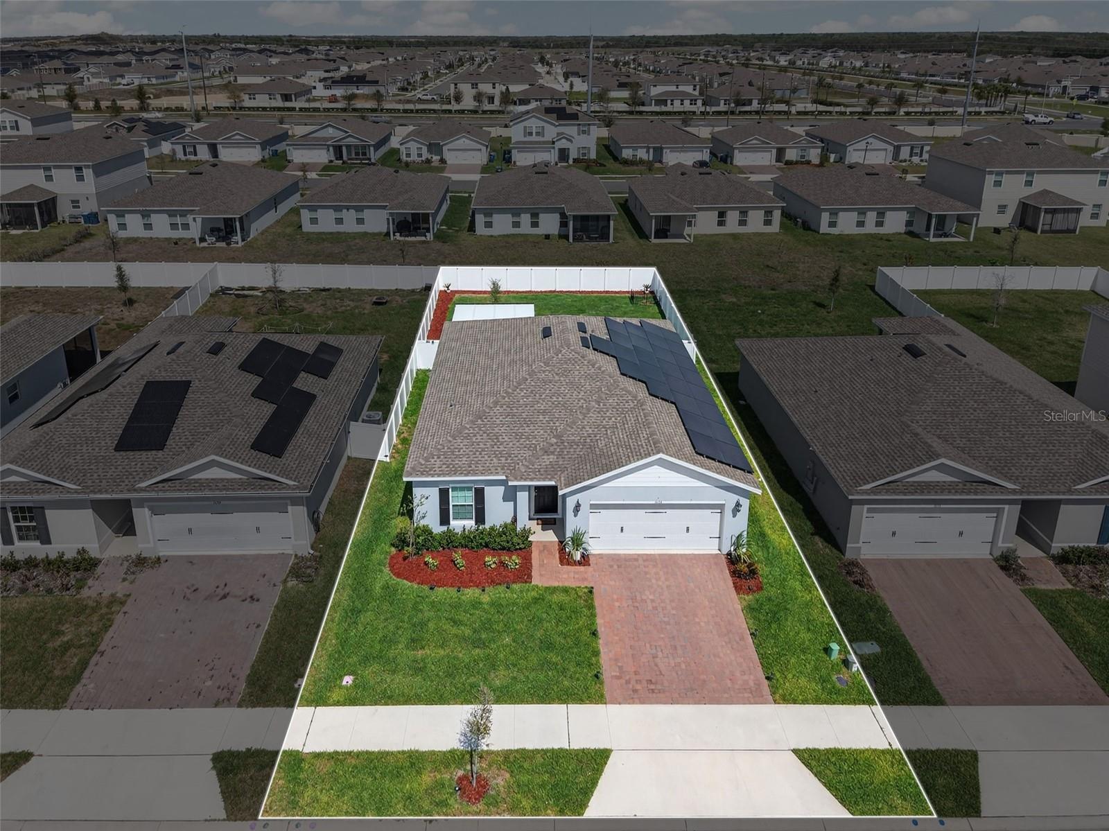 LAUREL GLEN - Residential