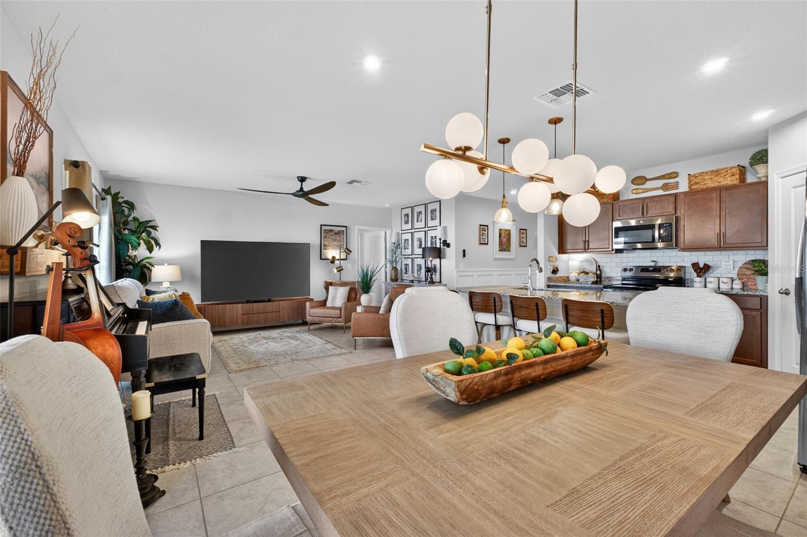 LAUREL GLEN - Residential