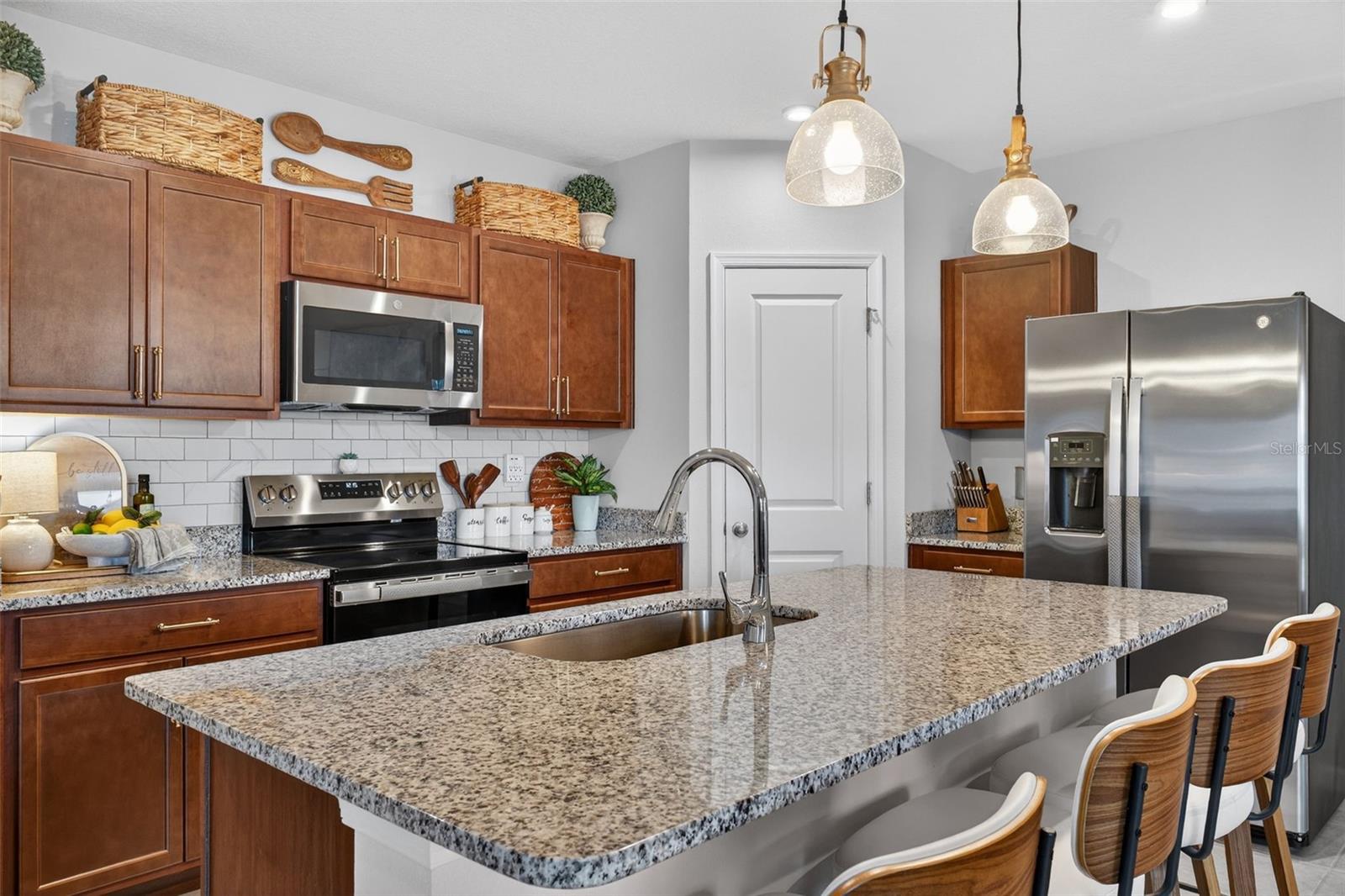 LAUREL GLEN - Residential