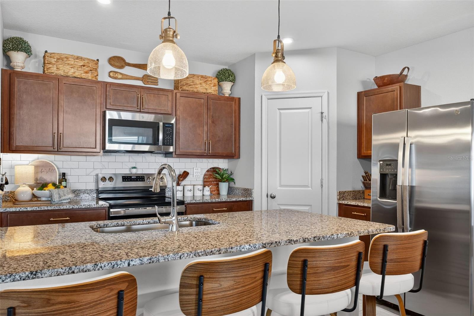 LAUREL GLEN - Residential