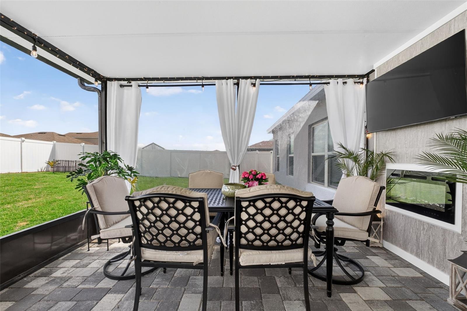 LAUREL GLEN - Residential