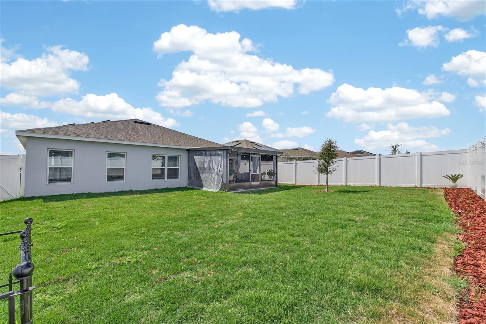 LAUREL GLEN - Residential