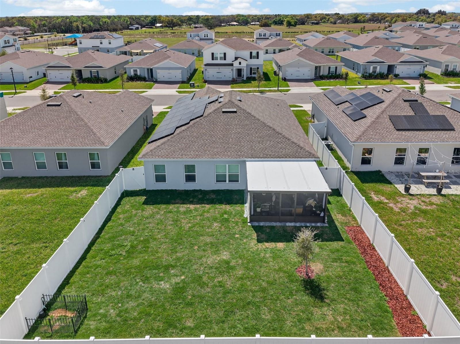 LAUREL GLEN - Residential