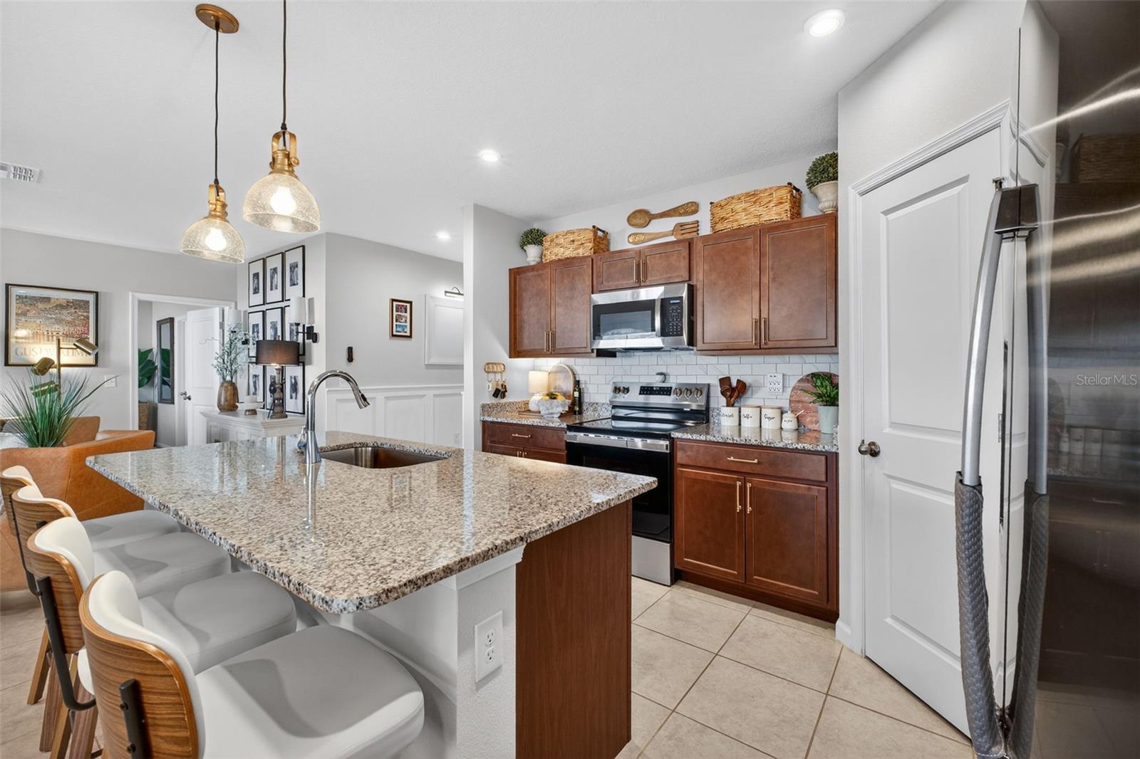 LAUREL GLEN - Residential