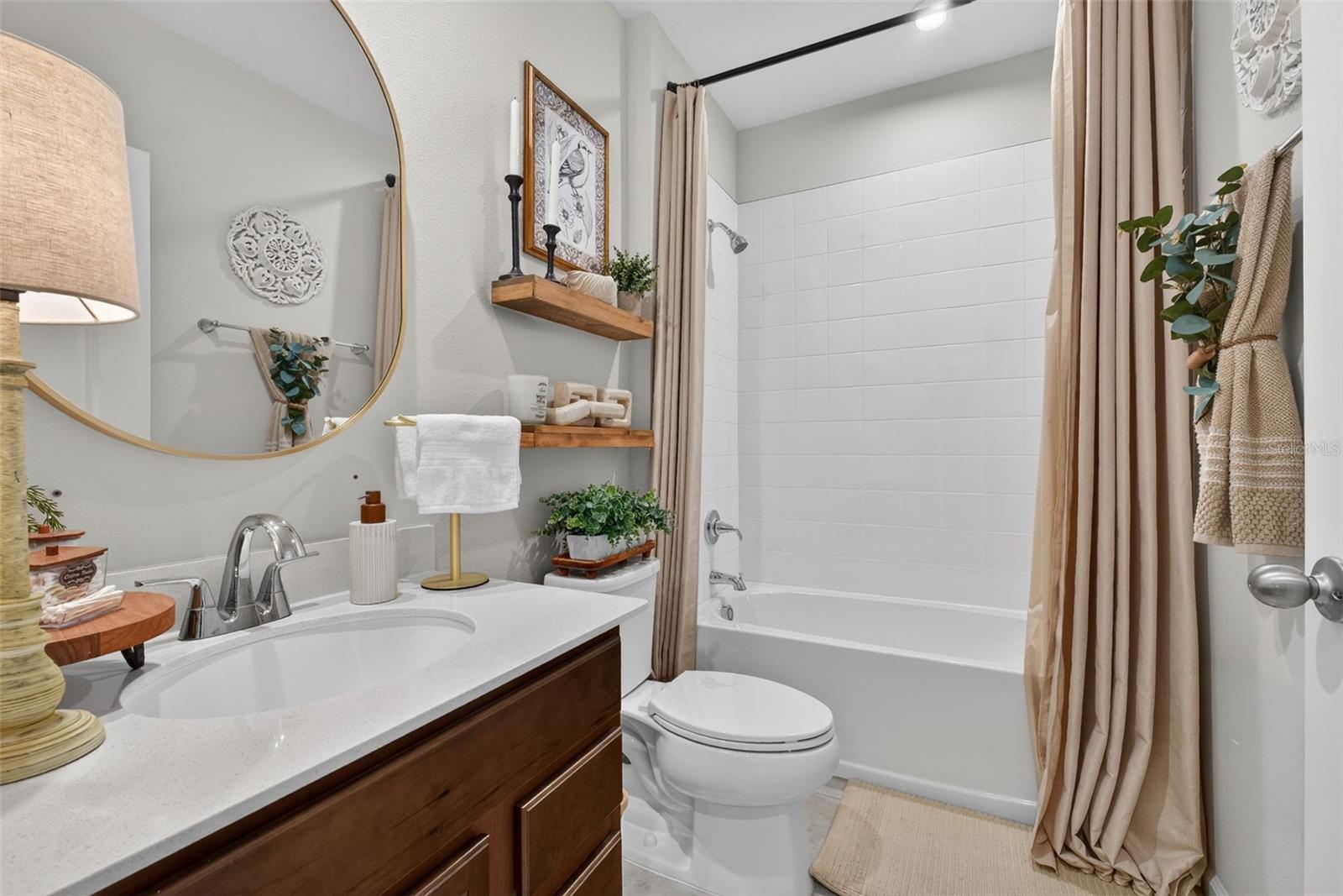 LAUREL GLEN - Residential