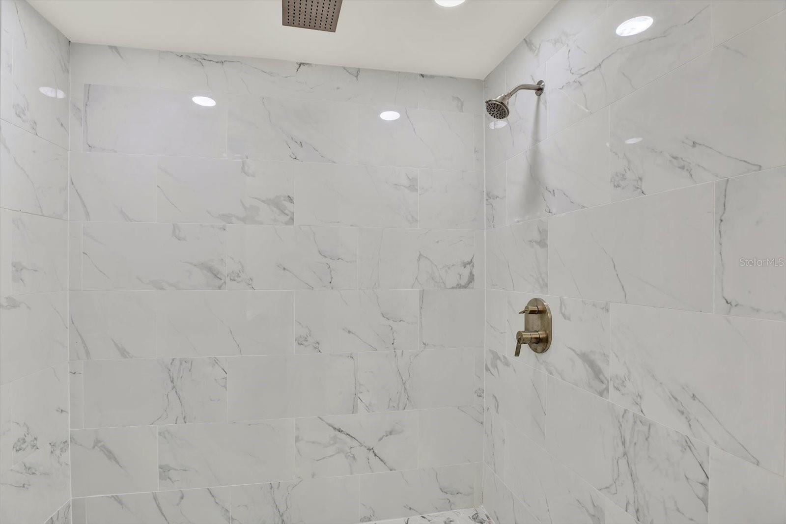 BAYOU MANOR 1ST ADD - Residential