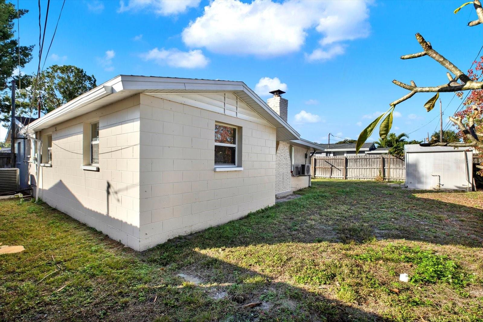 BAYOU MANOR 1ST ADD - Residential