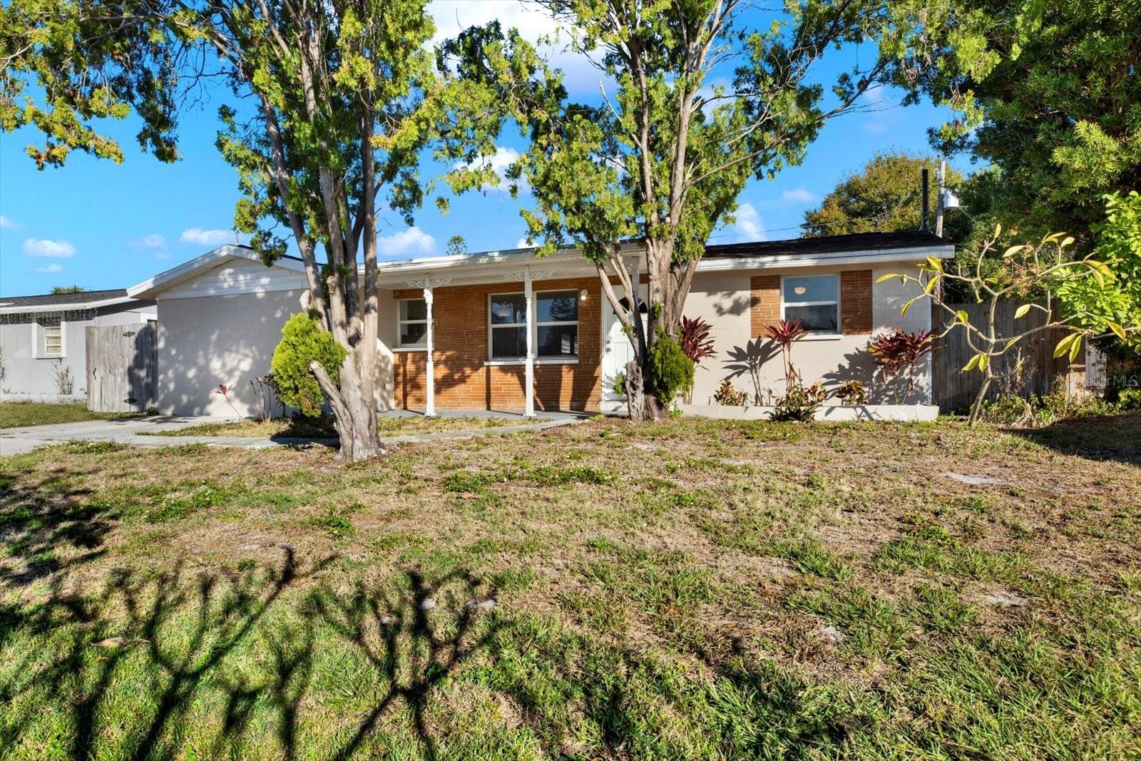 BAYOU MANOR 1ST ADD - Residential