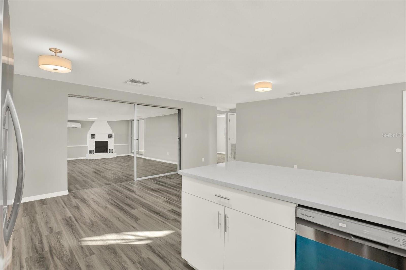 BAYOU MANOR 1ST ADD - Residential