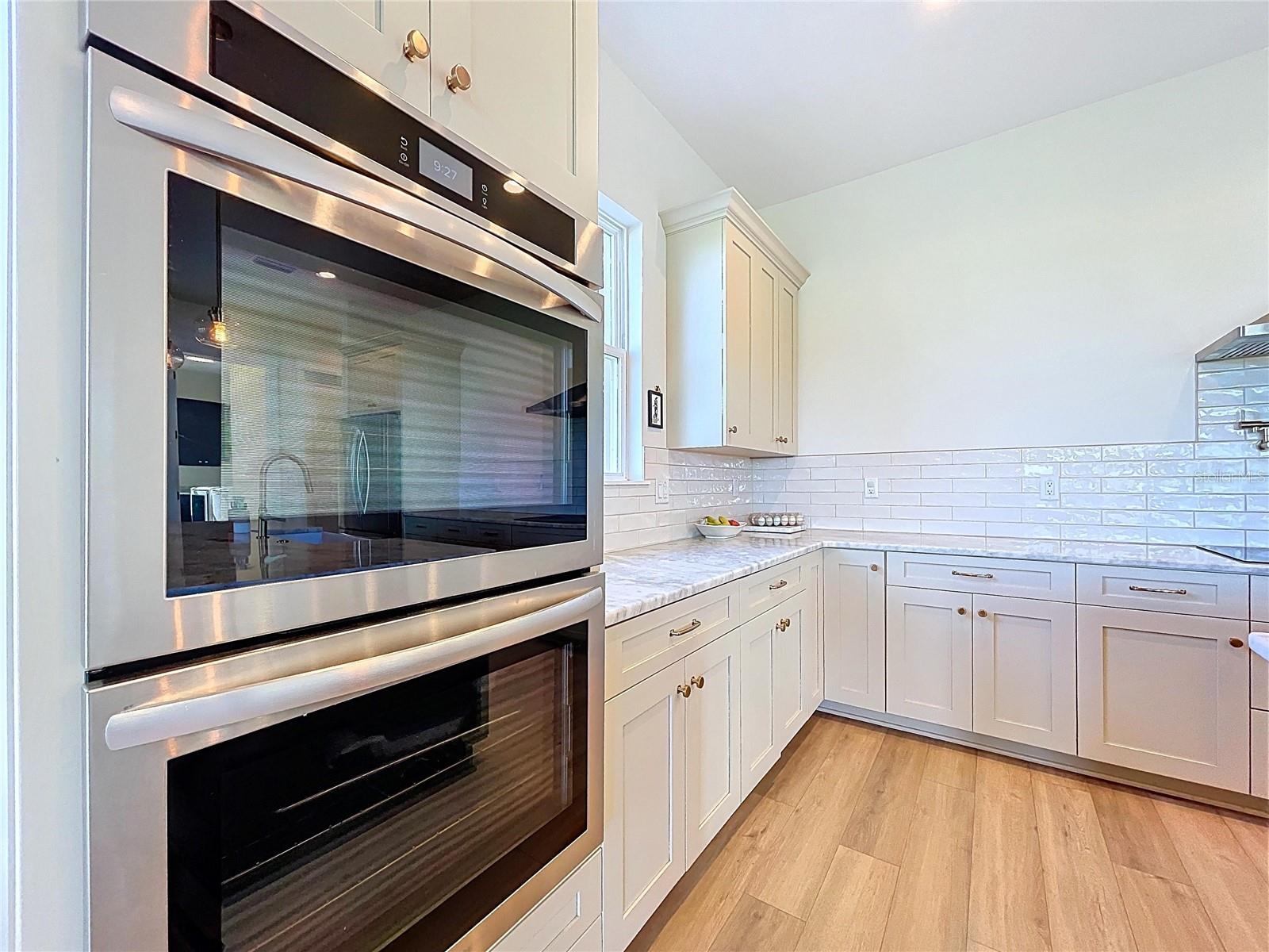 OLDE ENGLISH FARMS - Residential