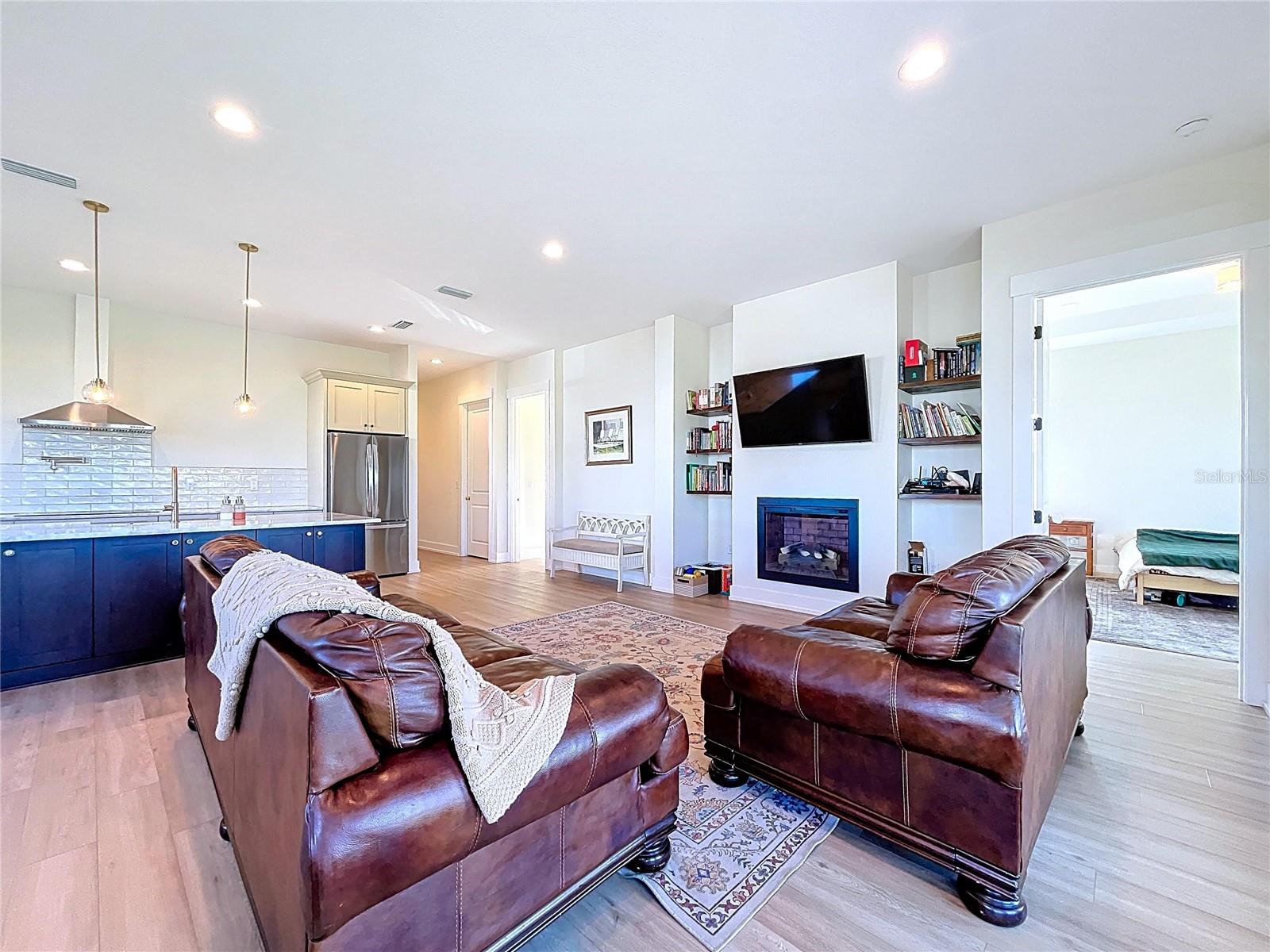 OLDE ENGLISH FARMS - Residential