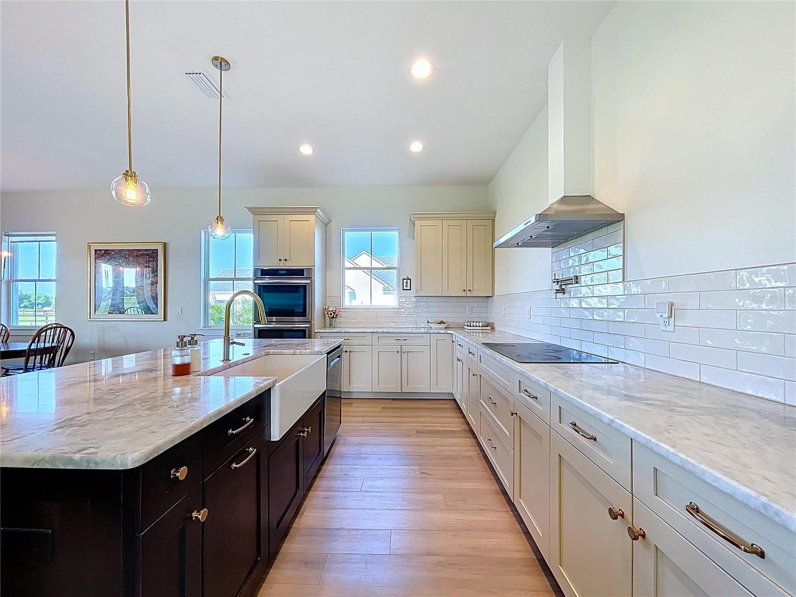 OLDE ENGLISH FARMS - Residential