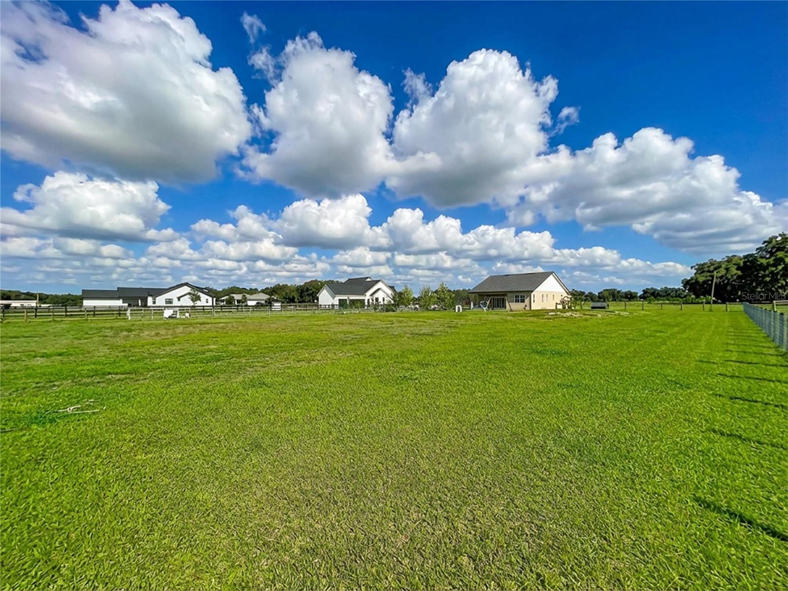 OLDE ENGLISH FARMS - Residential