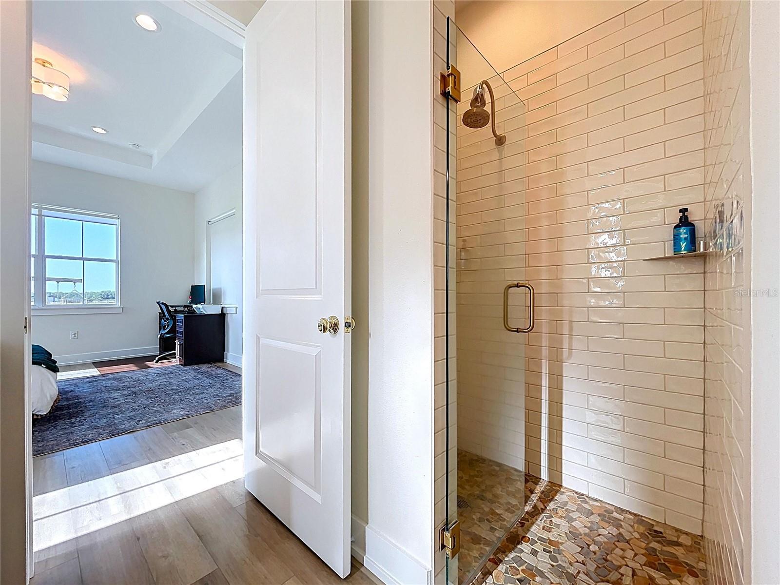 OLDE ENGLISH FARMS - Residential