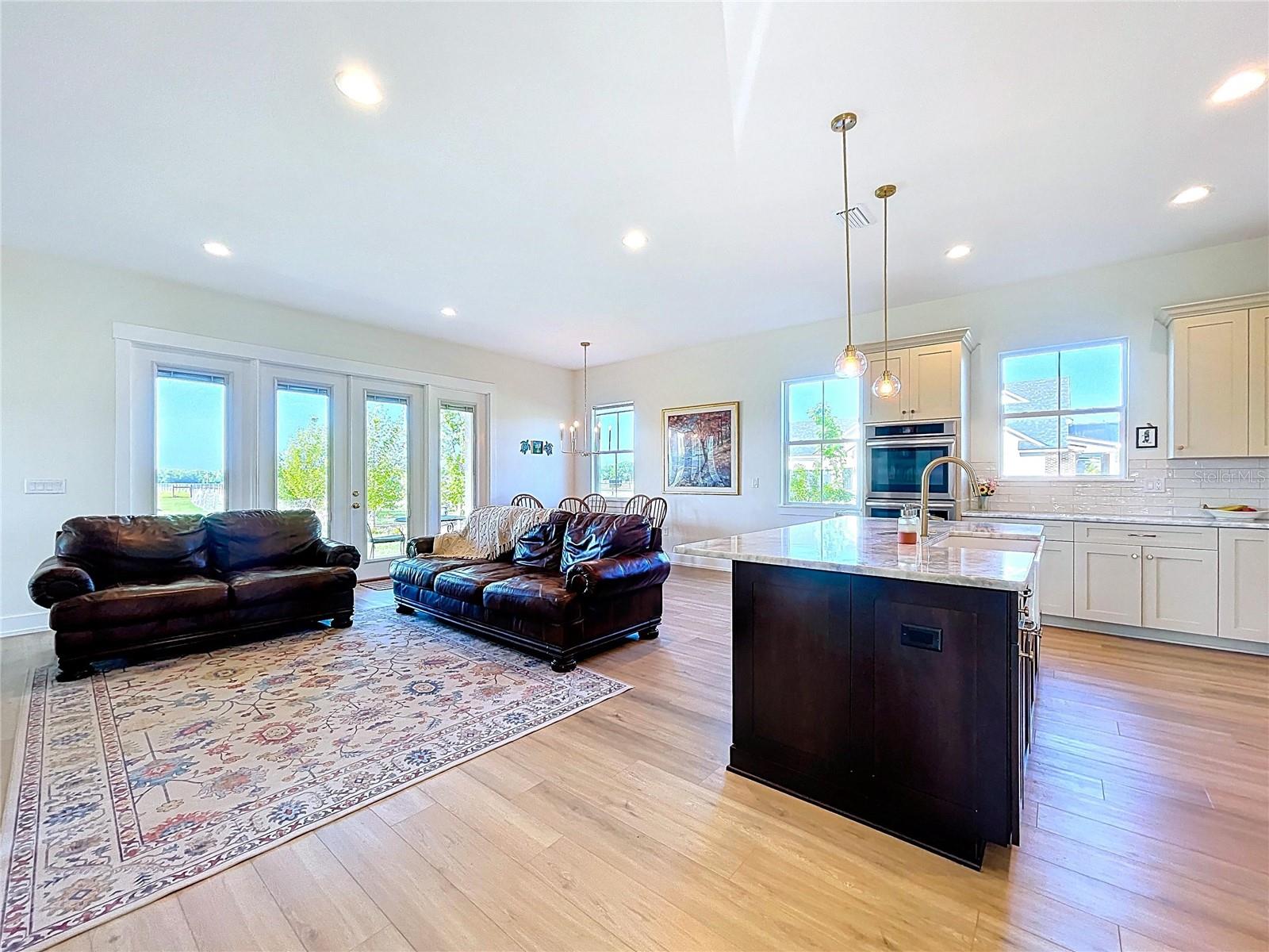 OLDE ENGLISH FARMS - Residential